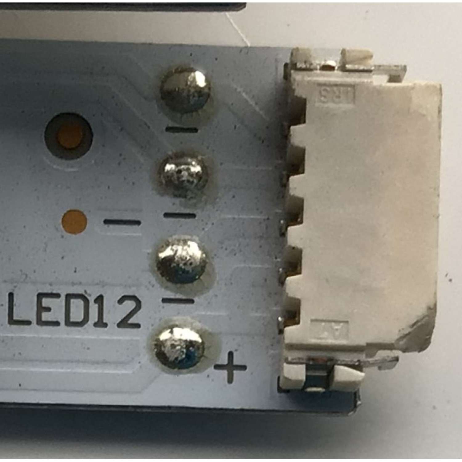 KIT DE LED'S PARA TV SONY ((INCOMPLETO SOLO 16 PIEZAS)) / NUMERO DE PARTE MBL-75030D024SN0 / 01Y37 / P75F / E313218 / PANEL YDAF075DNN01 / MODELO XBR-75X950H / XBR75X90H - Imagen 3